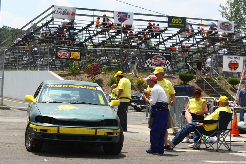 Illustration for article titled The 24 Hours Of LeMons New England 2009 Über Gallery, Part 1